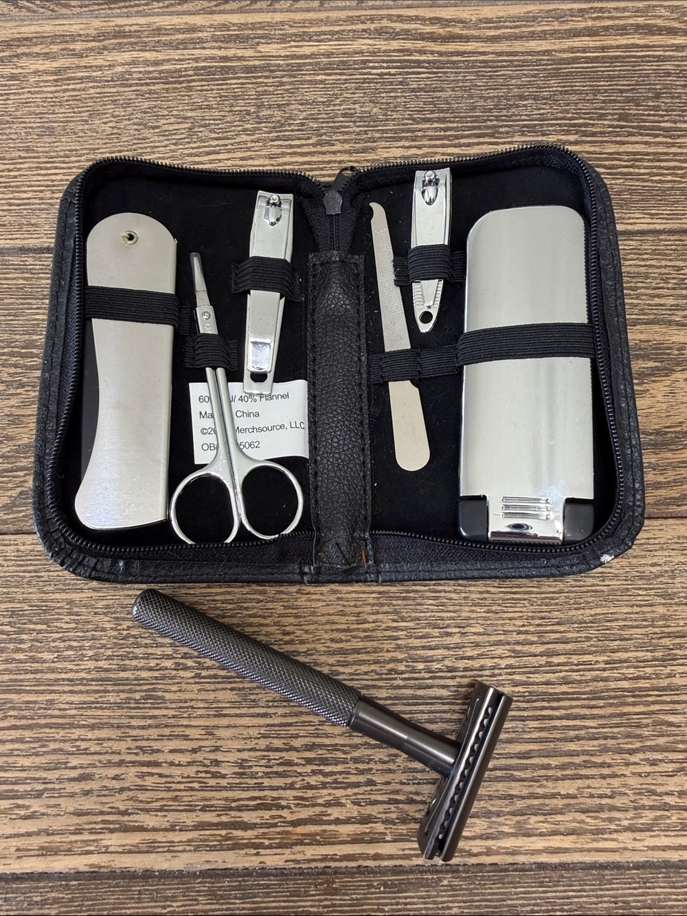 Portable Black & Silver Men's Grooming Kit - Travel Nail & Shave Set